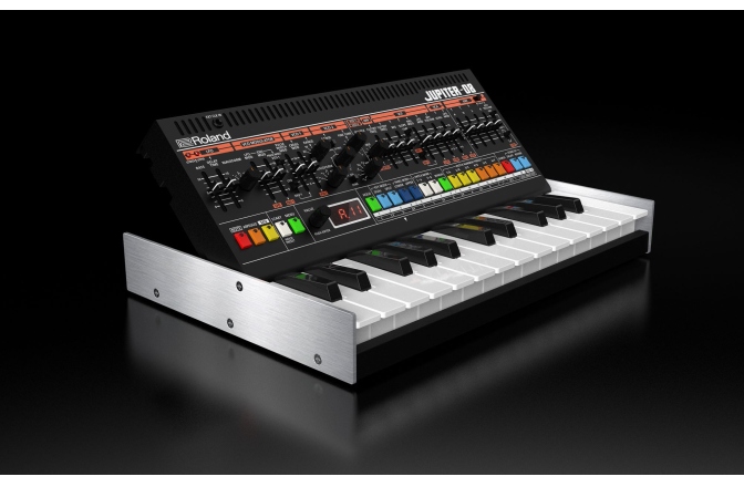 Digitális szintetizátor Roland JUPITER-08