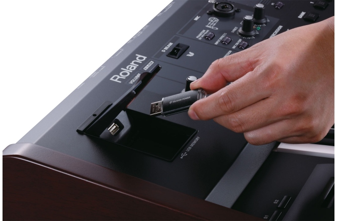 Sintetizator Roland VP-770 - discontinued