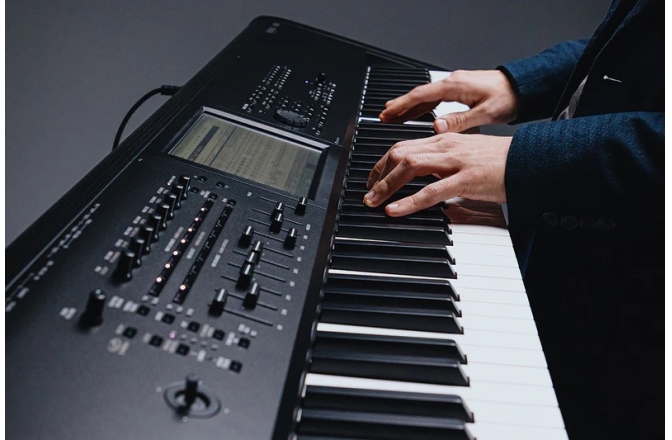 Sintetizator Workstation Korg Kronos 73