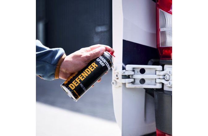 Spray de întreținere multifuncțional Defender MAINTENANCE SPRAY 400ml