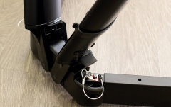 Stativ claviatură portabil Ultimate Support V-Stand® Pro VS-88B