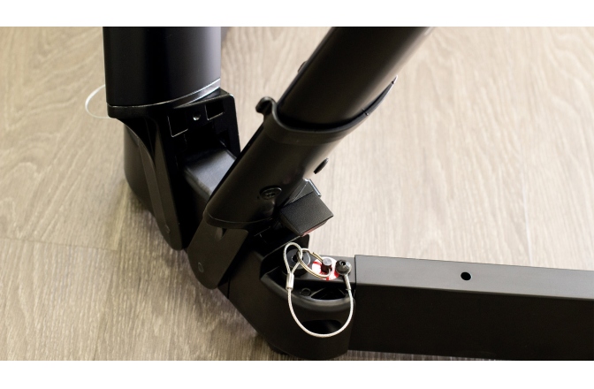 Stativ claviatură portabil Ultimate Support V-Stand® Pro VS-88B