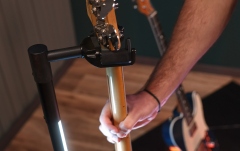 Stativ de chitara iluminat Gravity Glow Guitar Stand Neckhug