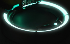 Stativ de chitara iluminat Gravity Glow Guitar Stand Neckhug