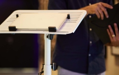 Stativ de laptop Gravity Laptop Stand T-02 White