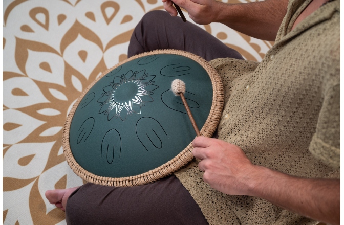 Steel Tongue Fa Major Meinl Sonic Energy 16'' Octave Steel Tongue Drum, F Major, 9 Notes, 432 Hz, Dark Green, Engraved floral design