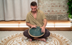 Steel Tongue Fa Major Meinl Sonic Energy 16'' Octave Steel Tongue Drum, F Major, 9 Notes, 432 Hz, Dark Green, Engraved floral design