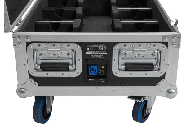 Roadinger Flightcase 6x AKKU UP-4 QCL Spot QuickDMX MK2 with charging function and wheels — 4