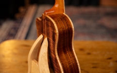 Ukulele  Ortega 30th Anniversary Series Tenor Ukulele 4 String