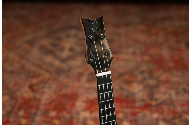 Ukulele Ortega B-Grade  The Private Room Concert Ukulele 4 String + Elite DeLuxe Gig Bag