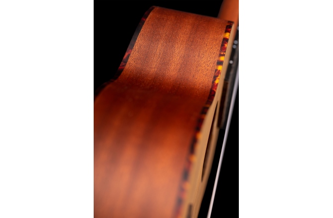 Ukulele sopran Ortega Soprano Ukulele - Bonfire Series - Natural Spruce - laser engraved