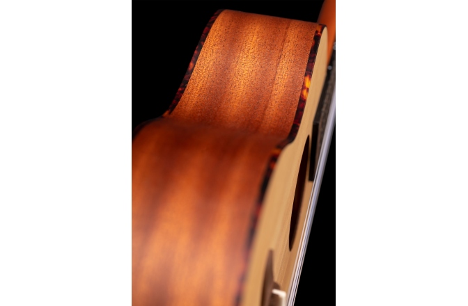 Ukulele tenor Ortega Tenor Ukulele - Bonfire Series - Natural Spruce - laser engraved