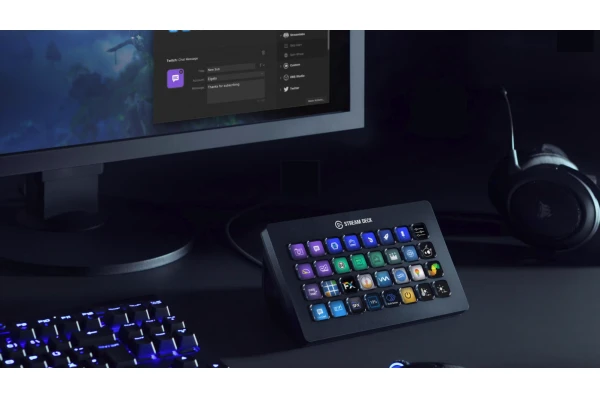  Elgato Stream Deck XL — 2